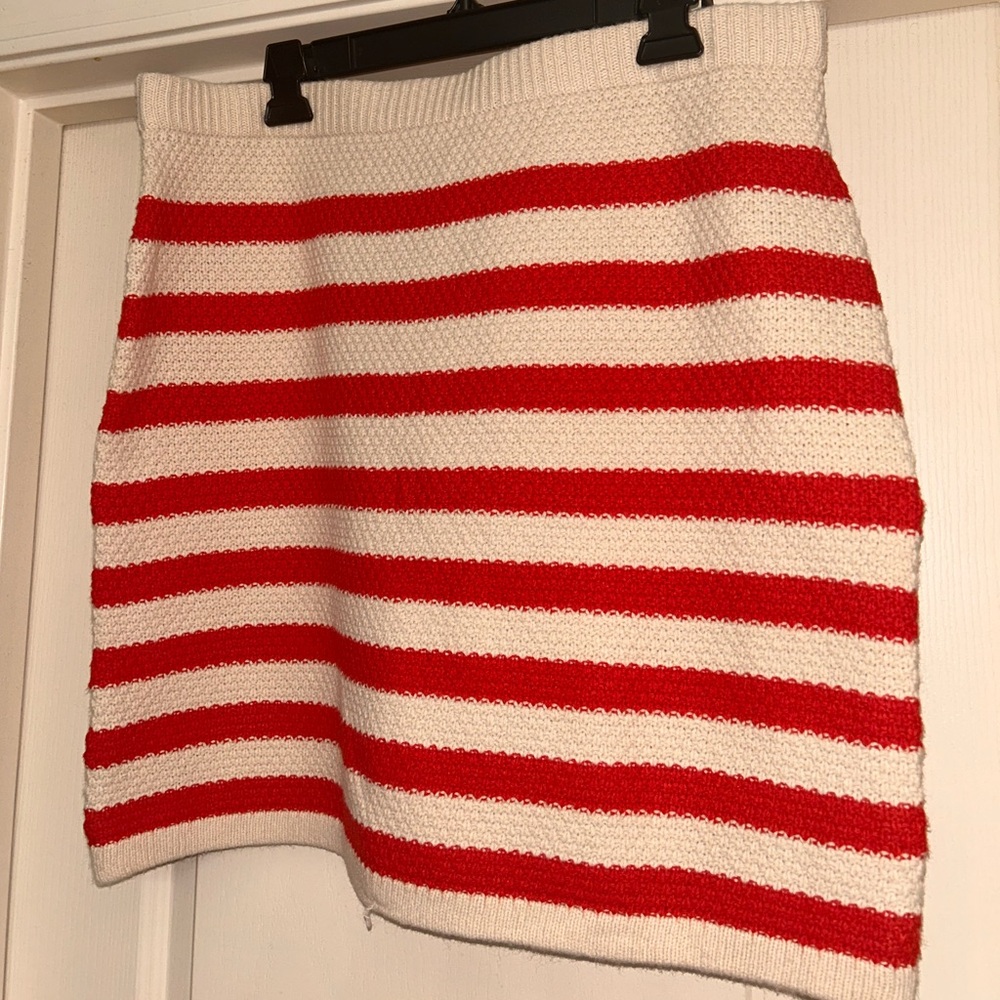 a new day knitted red and cream  sweater skirt